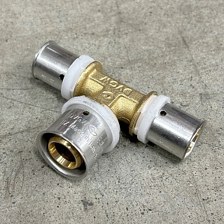 Тройник пресс UNI-FITT 20 х 26 х 20 Артикул 706G7871